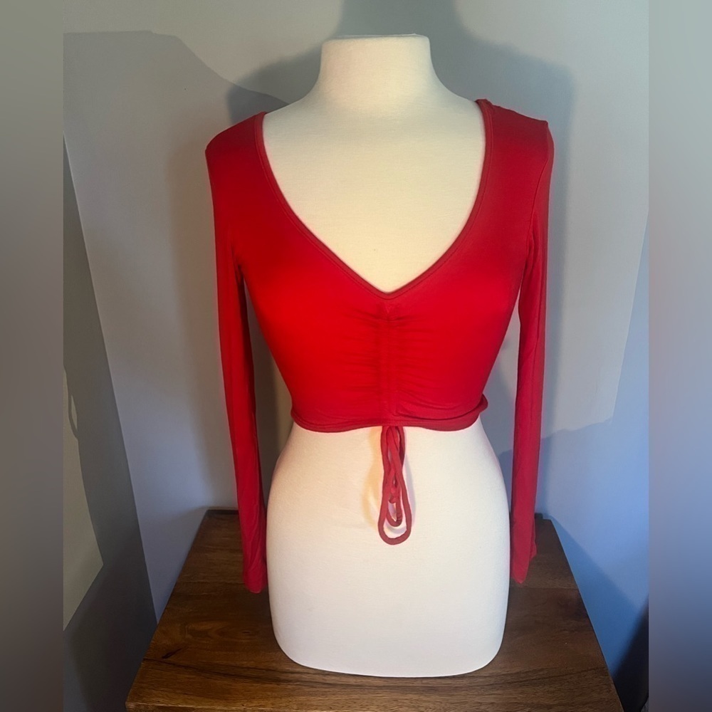 LF red cropped long sleeve top